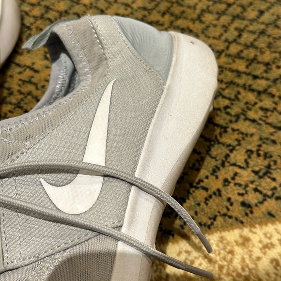 Nike - running shoes - Picture 3 of 4
